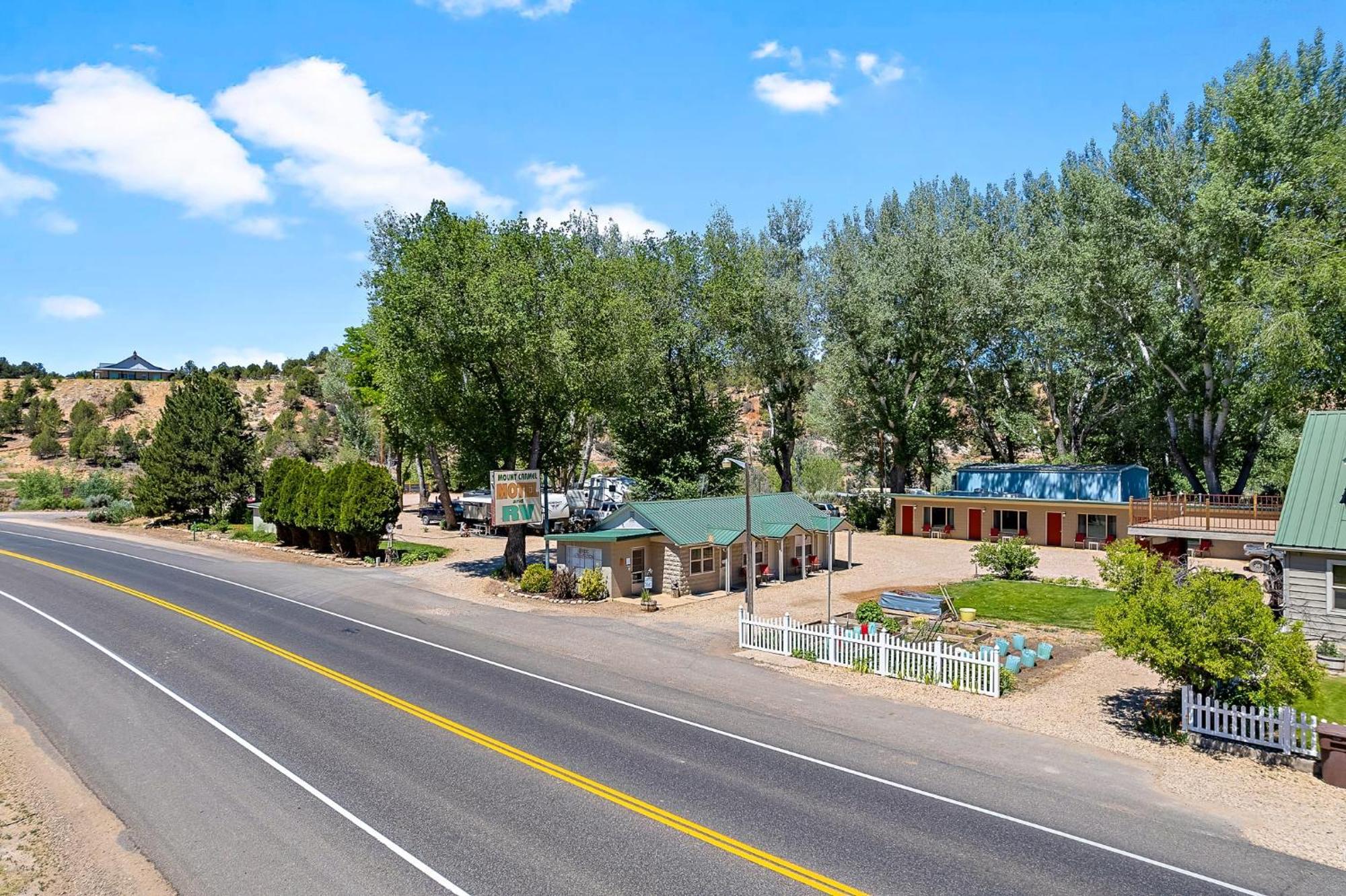 Mount Carmel Motel In Southern Utah Desert Room 6 Exterior foto